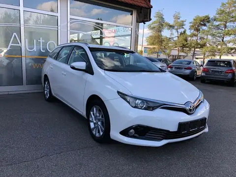 Used TOYOTA AURIS Petrol 2016 Ad 