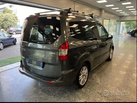 Used FORD TOURNEO Petrol 2017 Ad 