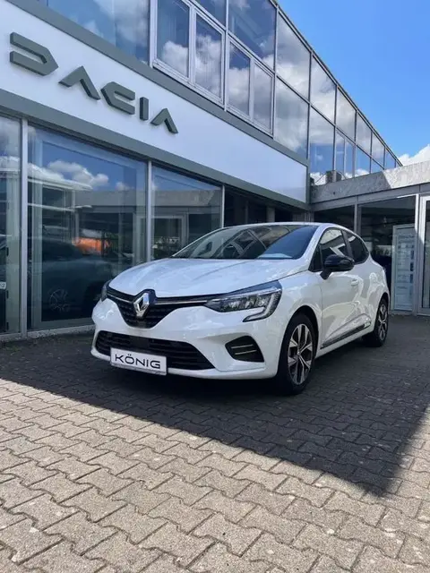 Annonce RENAULT CLIO Essence 2024 d'occasion 