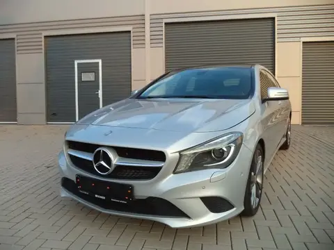 Used MERCEDES-BENZ CLASSE CLA Petrol 2016 Ad 