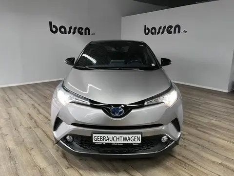 Used TOYOTA C-HR Hybrid 2017 Ad 