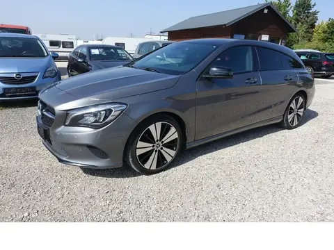 Annonce MERCEDES-BENZ CLASSE CLA Essence 2017 d'occasion 