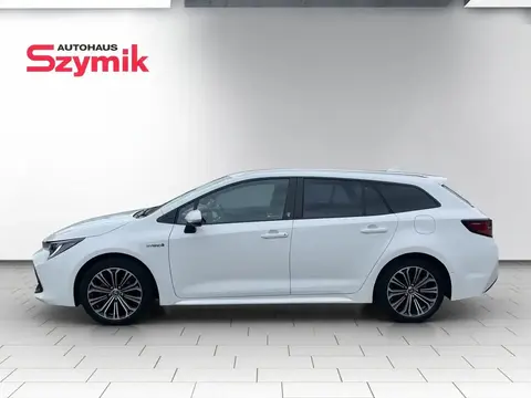 Used TOYOTA COROLLA Hybrid 2021 Ad 