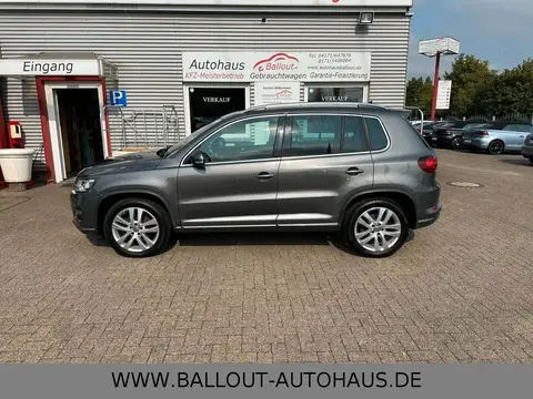 Used VOLKSWAGEN TIGUAN Petrol 2015 Ad 