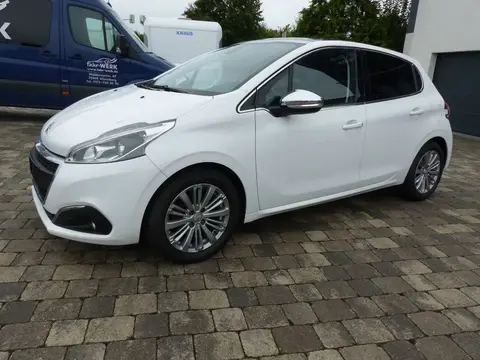 Used PEUGEOT 208 Petrol 2016 Ad 