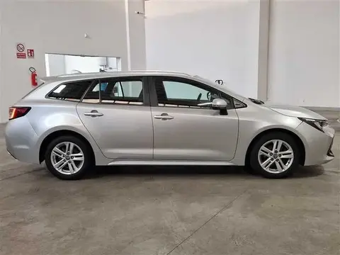 Used TOYOTA COROLLA Hybrid 2020 Ad 