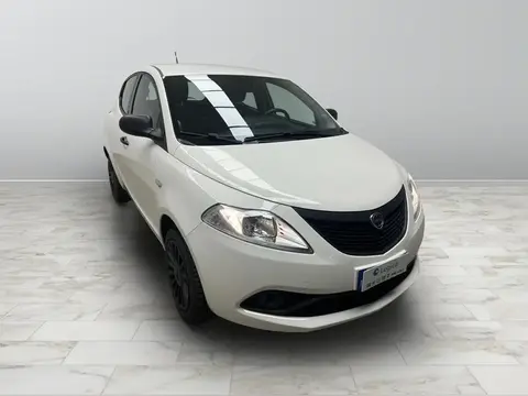 Used LANCIA YPSILON Hybrid 2021 Ad 