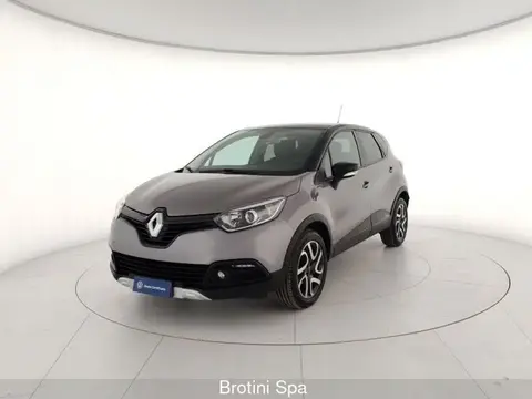 Used RENAULT CAPTUR Petrol 2017 Ad 