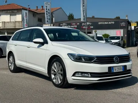 Used VOLKSWAGEN PASSAT Diesel 2019 Ad 