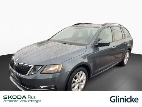 Used SKODA OCTAVIA Petrol 2017 Ad 