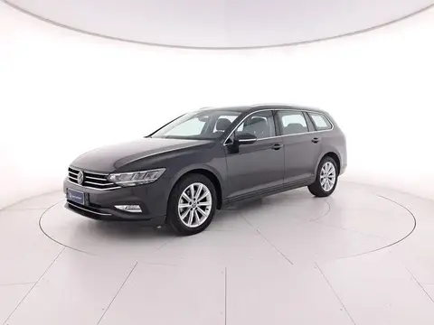 Used VOLKSWAGEN PASSAT  2023 Ad 