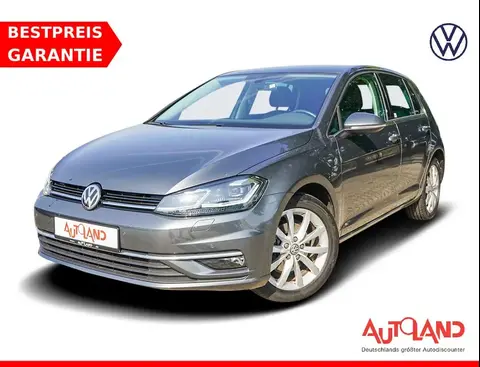 Used VOLKSWAGEN GOLF Petrol 2018 Ad 