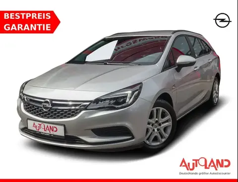 Annonce OPEL ASTRA Essence 2018 d'occasion Allemagne