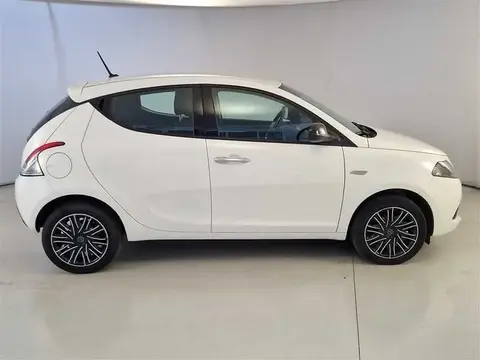 Used LANCIA YPSILON Hybrid 2023 Ad 