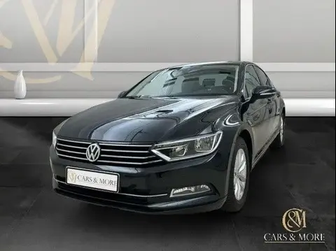 Used VOLKSWAGEN PASSAT Petrol 2018 Ad 