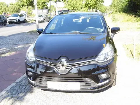 Used RENAULT CLIO Petrol 2018 Ad 