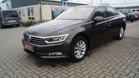 Used VOLKSWAGEN PASSAT Petrol 2016 Ad 