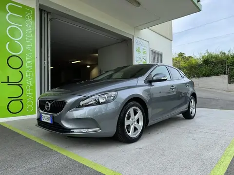 Used VOLVO V40 Diesel 2017 Ad 