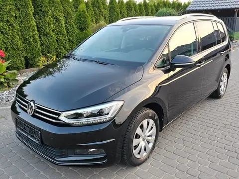 Used VOLKSWAGEN TOURAN Petrol 2019 Ad 