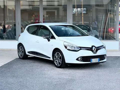 Used RENAULT CLIO Diesel 2015 Ad 