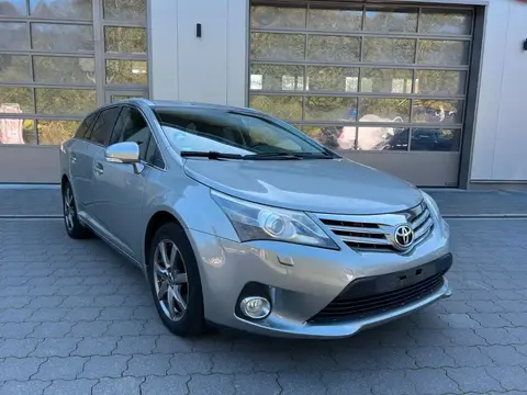 Used TOYOTA AVENSIS Petrol 2014 Ad 