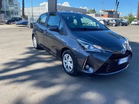 Used TOYOTA YARIS Hybrid 2019 Ad 