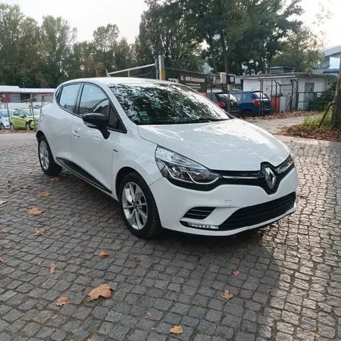 Used RENAULT CLIO Petrol 2018 Ad 