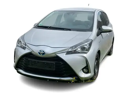 Used TOYOTA YARIS Hybrid 2018 Ad 