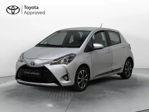 Used TOYOTA YARIS Hybrid 2017 Ad 