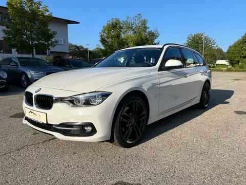 Used BMW SERIE 3 Petrol 2019 Ad 