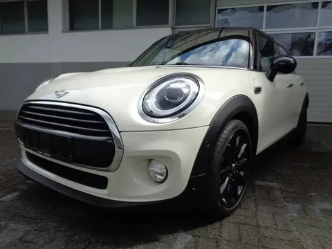 Used MINI COOPER Petrol 2018 Ad 