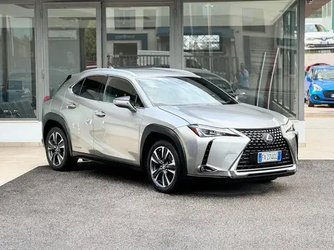 Annonce LEXUS UX Hybride 2019 d'occasion 