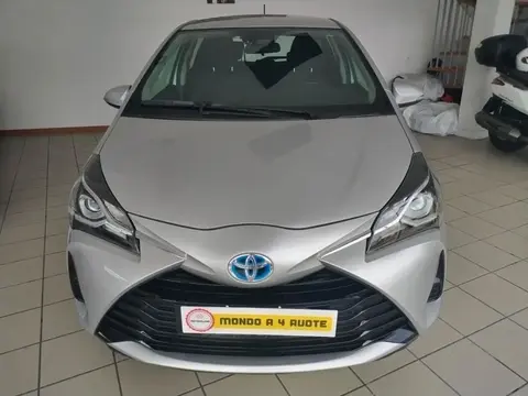 Used TOYOTA YARIS Hybrid 2019 Ad 