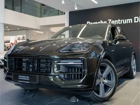 Used PORSCHE CAYENNE Hybrid 2024 Ad 