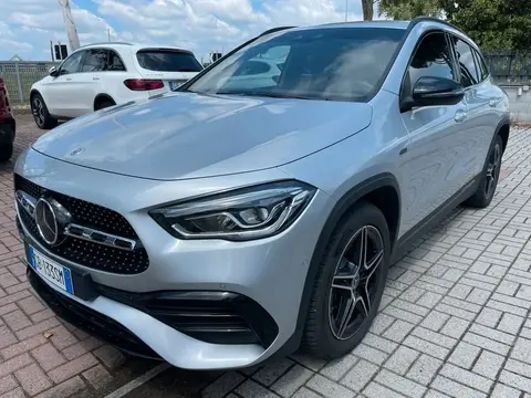 Used MERCEDES-BENZ CLASSE GLA Hybrid 2020 Ad 