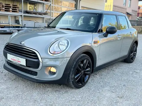 Used MINI ONE Petrol 2018 Ad 