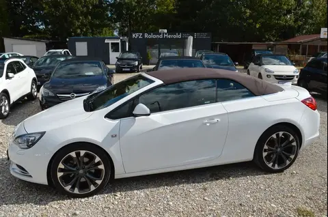 Used OPEL CASCADA Petrol 2016 Ad 