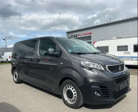 Used PEUGEOT TRAVELLER Diesel 2019 Ad 