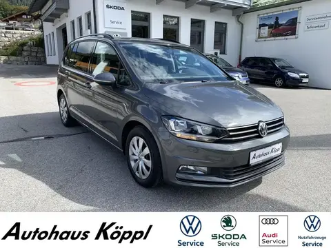 Used VOLKSWAGEN TOURAN Petrol 2017 Ad 