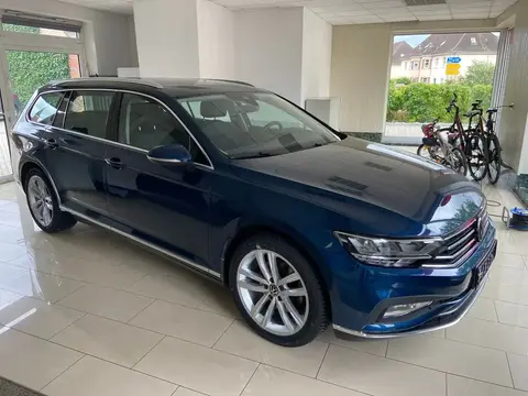 Used VOLKSWAGEN PASSAT Petrol 2022 Ad 