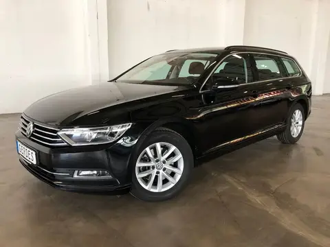 Used VOLKSWAGEN PASSAT Petrol 2019 Ad 