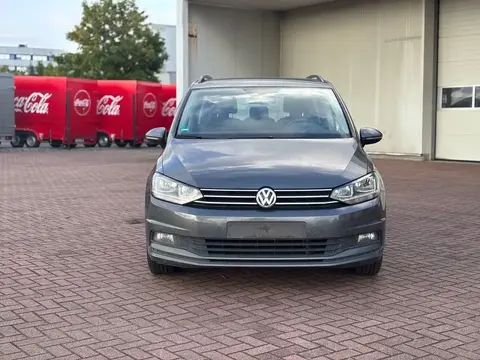 Used VOLKSWAGEN TOURAN Petrol 2019 Ad 