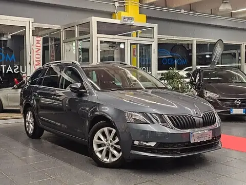 Used SKODA OCTAVIA Diesel 2019 Ad 