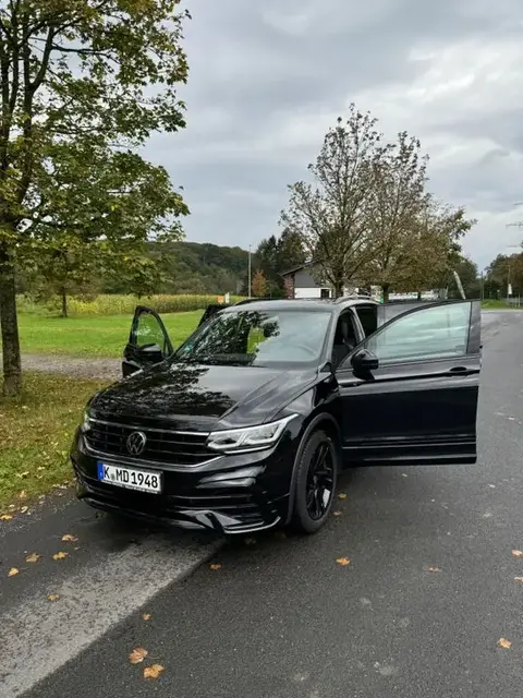 Used VOLKSWAGEN TIGUAN Petrol 2023 Ad 