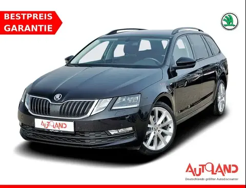 Used SKODA OCTAVIA Petrol 2017 Ad 