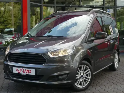 Used FORD TOURNEO Petrol 2017 Ad 