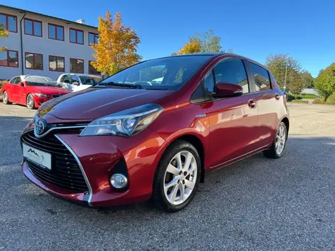 Used TOYOTA YARIS Hybrid 2015 Ad 