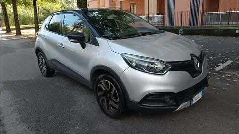 Used RENAULT CAPTUR Petrol 2017 Ad 