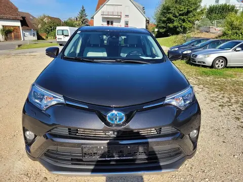 Used TOYOTA RAV4 Hybrid 2016 Ad 