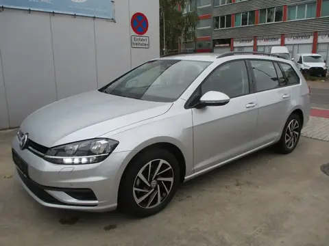 Used VOLKSWAGEN GOLF Petrol 2018 Ad 